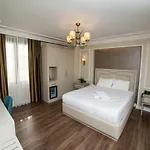 The Charm - Old Hotel