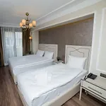 Hotel The Charm - Old 4*