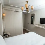 The Charm - Old Hotel