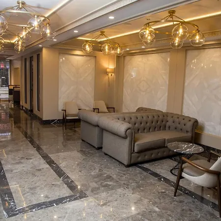 The Charm - Old Hotel 4*