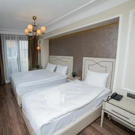 Hotell The Charm - Old 4*