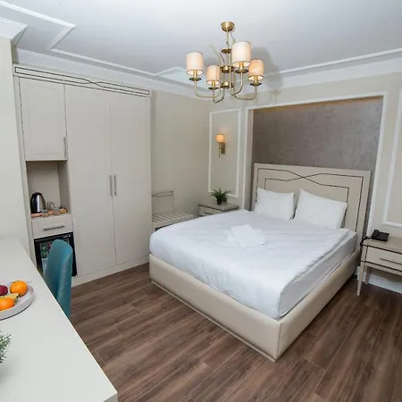 The Charm - Old Hotel